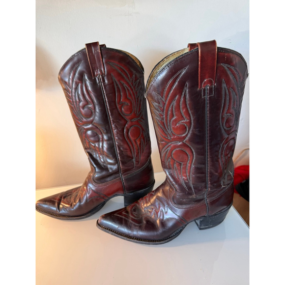 Men's Vintage Burgundy Cowboy Boots (made in Texas) Size 10B